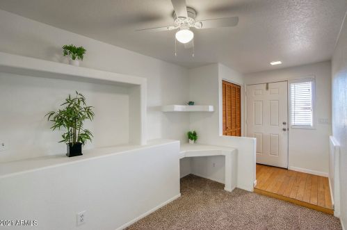 10819 45th Dr, Glendale, AZ 85304-4404
