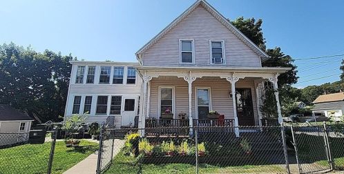 16 13th St, Norwich, CT 06360-3208