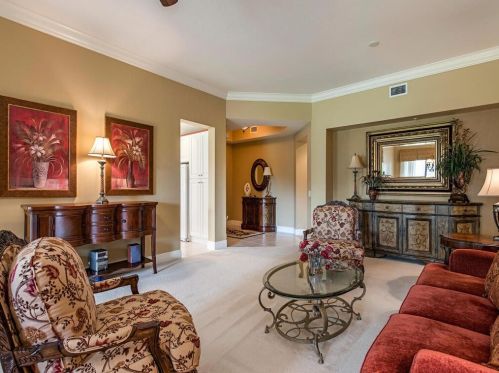 9242 Tesoro Ln, Naples, FL 34114-9536