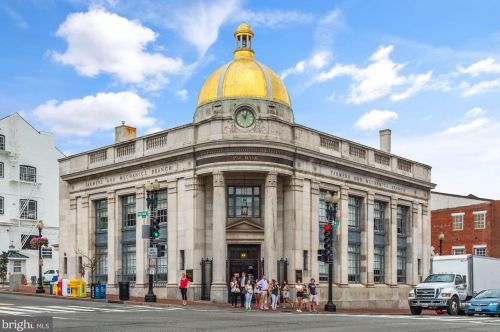 1030 31st St, Washington DC  20007-4405 exterior