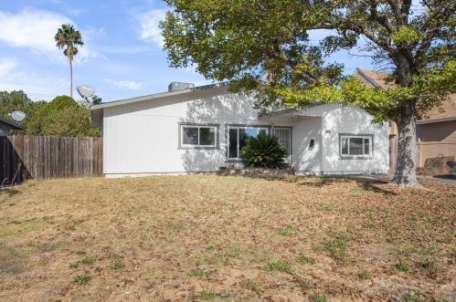 5717 Georgia Dr, North Highlands, CA 95660-4724