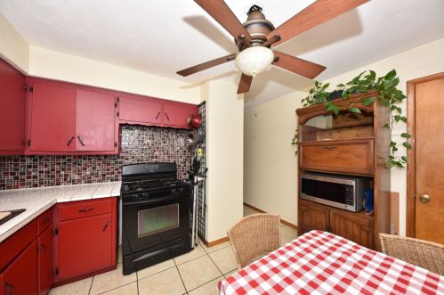 5769 92, Milwaukee WI 53225-2706 exterior