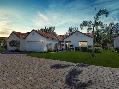 756 Reef Point Cir, Naples FL  34108-8775 exterior