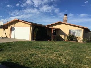 1539 El Dorado Dr, Salinas, CA 93906-2514