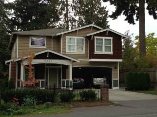 16347 Linden Ave, Seattle, WA 98133-5619