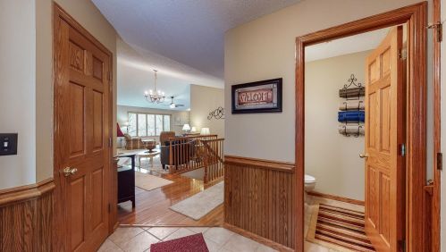 1922 Cherry St, Red Wing MN  55066-3557 exterior