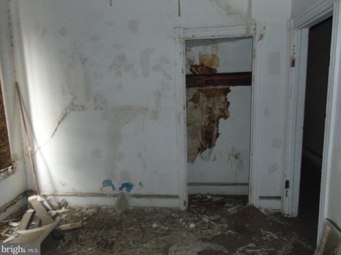 950 Pne St, Camden NJ  08103-2519 exterior