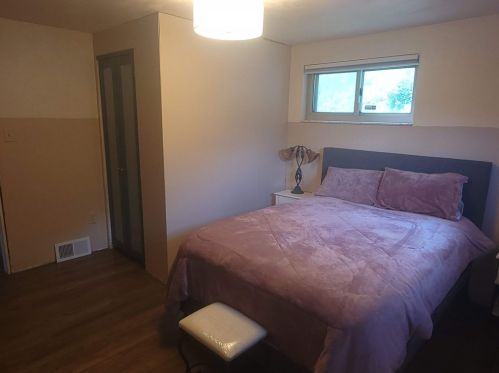 6279 Poketa Rd, Verona PA  15147-3305 exterior