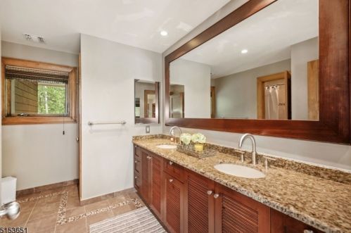 48 Shore Rd, Mountain Lakes NJ  07046-1523 exterior