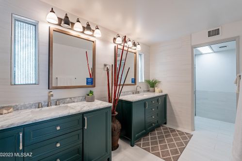 7204 Camino Vecino, Tucson AZ 85715-3418 exterior