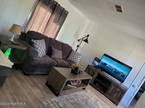 20587 Cactus Wren Dr, Bensch Ranch, AZ 86333-2256
