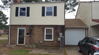 4301 Midhurst Ln, Chesapeake, VA 23321-4550