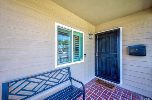 4255 Petaluma Ave, Lakewood CA  90713-3322 exterior