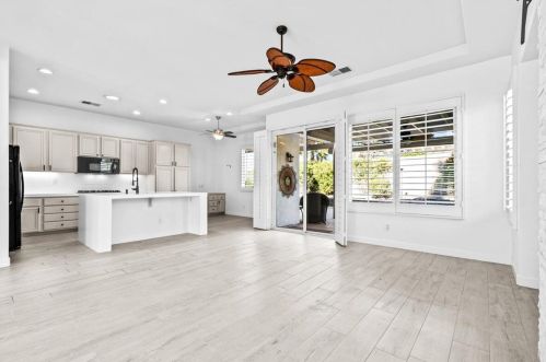 79806 Barcelona Dr, La Quinta CA  92253-8809 exterior