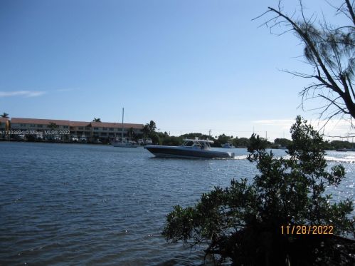 408 14th St, Dania Beach FL  33004-4697 exterior