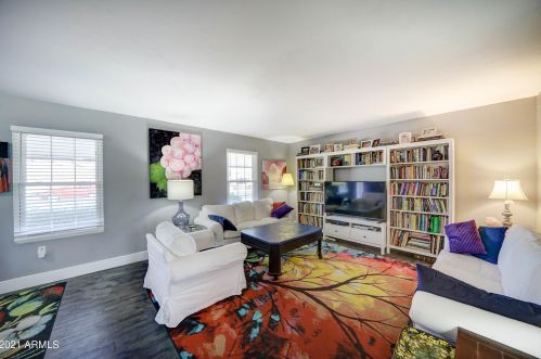 14814 Lake Forest Dr, Sun City, AZ 85351