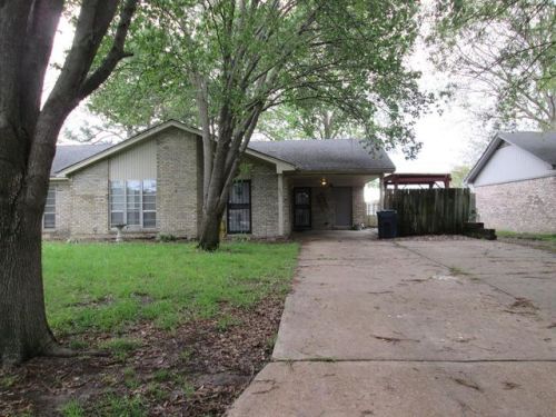 406 Shiloh Dr, Marion, AR 72364-2545