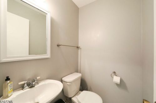 48 Bensam Pl, Paterson NJ 07508-3009 exterior