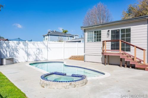 6506 Comly St, San Diego CA 92111-5401 exterior