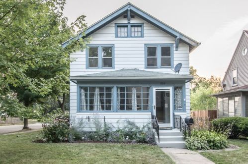 320 East Ave, Waukesha, WI 53186-6212