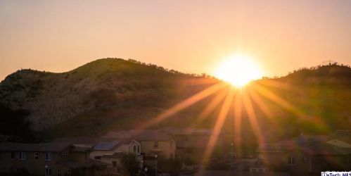 28409 Steel Ln, Santa Clarita, CA 91354-1233