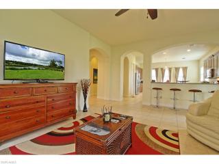 1727 Sarazen Pl, Naples, FL 34120-0537
