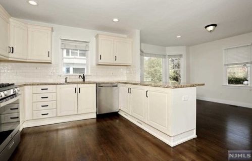 60 Madison Ave, Dumont NJ 07628-2317 exterior