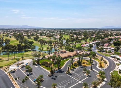 49527 Wayne St, Indio CA  92201-9752 exterior