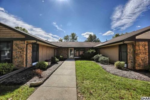 19 Abbey Ct, Carlisle, PA 17015-4385