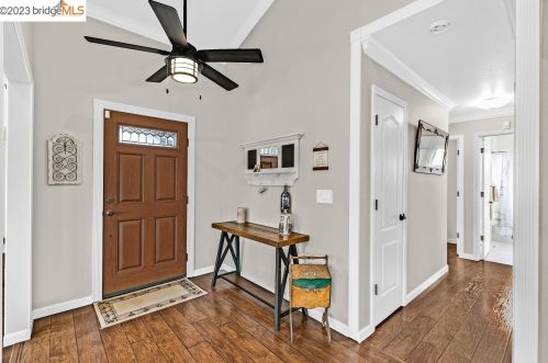 2090 Buckskin Rd, Livermore, CA 94551-5411