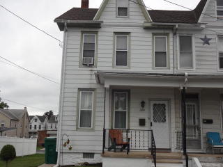 319 1st St, Lebanon, PA 17042-5416