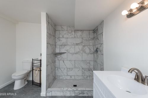 3906 13th Pl, Phoenix AZ  85014-4904 exterior