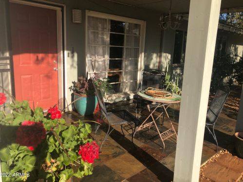 4511 38th Pl, Phoenix, AZ 85018-3511