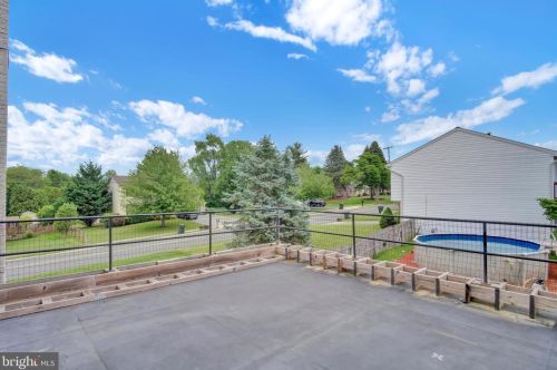 316 Kendale Rd, Red Lion PA  17356-9633 exterior