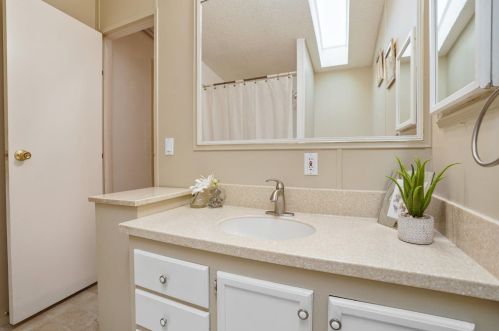 2128 Hacienda Ln, Modesto CA  95350-0207 exterior