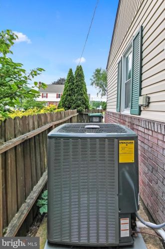 41 Blossom Ln, Schuylkill Haven PA  17972-1808 exterior