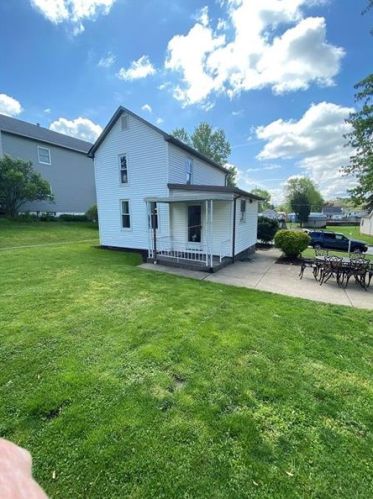 233 Avenue A, Latrobe, PA 15650-3206