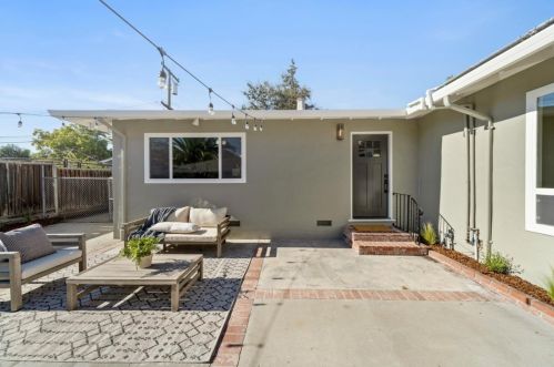 2020 Helena Way, Redwood City CA  94061-3311 exterior