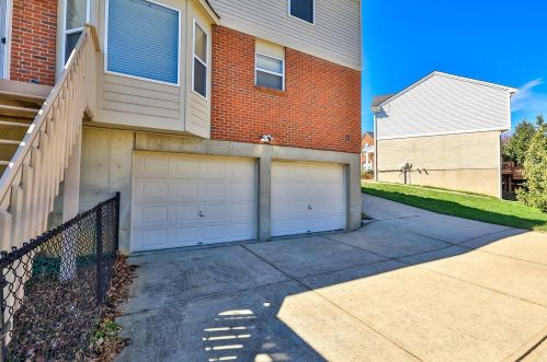 7549 Valley Watch Dr, Florence KY  41042-8004 exterior