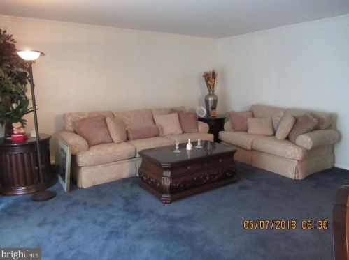 203 Golf Club Dr, Langhorne, PA 19047-2158
