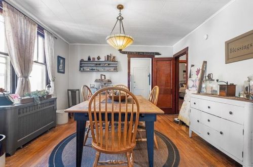 2115 Lloyd Ave, Pittsburgh PA  15218-1712 exterior