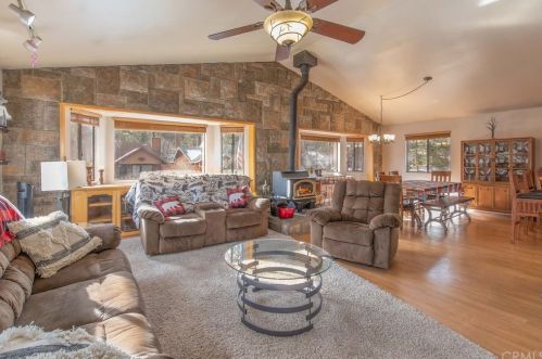 329 Fairway Blvd, Big Bear City CA  92314-8879 exterior