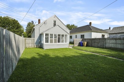 5006 29 Ave, Kenosha WI 53140-3049 exterior