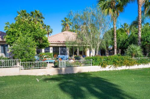 150 Kavenish Dr, Rancho Mirage CA  92270-3228 exterior