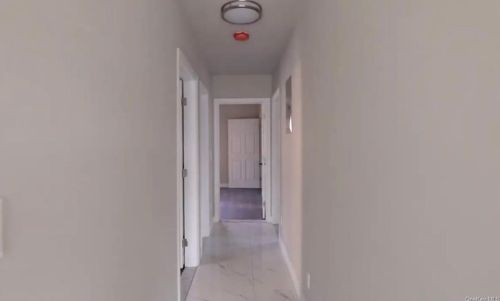 21 Terrace Ave, Mount Vernon NY  10550-1814 exterior