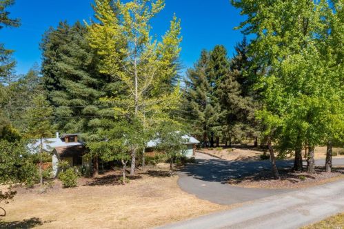 14377 Occidental Rd, Sebastopol, CA 95472-9577