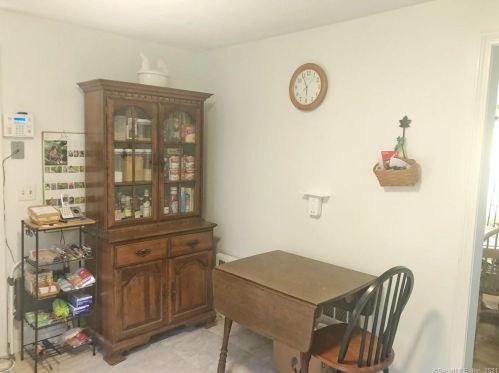 3 Hiram Ln, Bloomfield CT  06002-1224 exterior