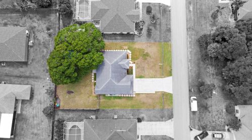 2226 Gray Beal Ave, Fort Pierce, FL 34953-2767