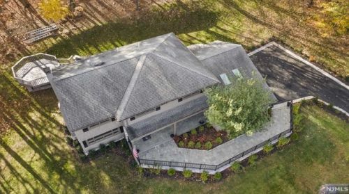 37 Tara Ln, Montville Township NJ  07045-9699 exterior