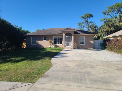 5217 Jennings St, Naples, FL 34113-7741